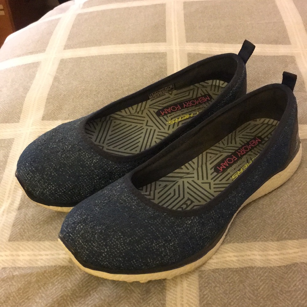 Sketchers memory foam loafers